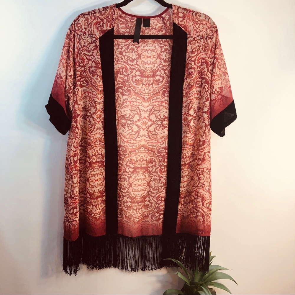 Petticoat Alley | fringe velvet kimono Sz M